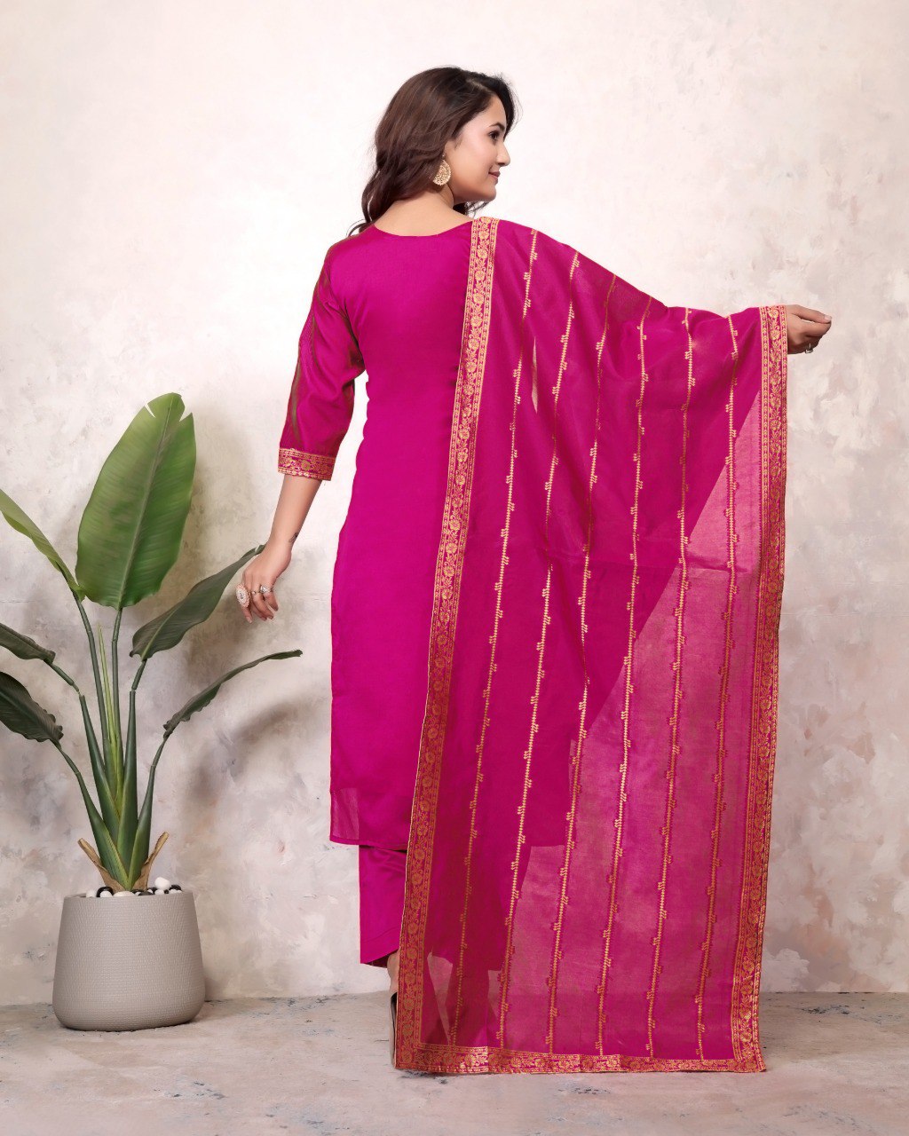 Introducing New Kurti Dupatta & Bottom Set πβ¨